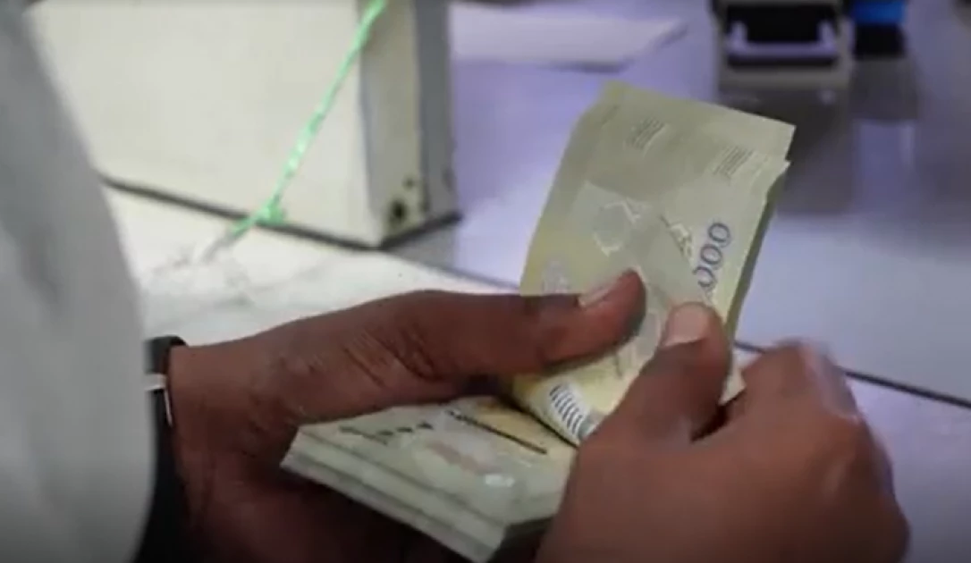 Sudan changes banknotes, boosting coffers but drawing criticism