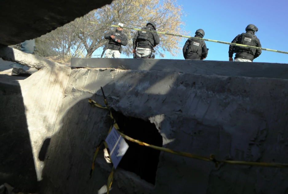 Mexican authorities to seal secret tunnel on US border