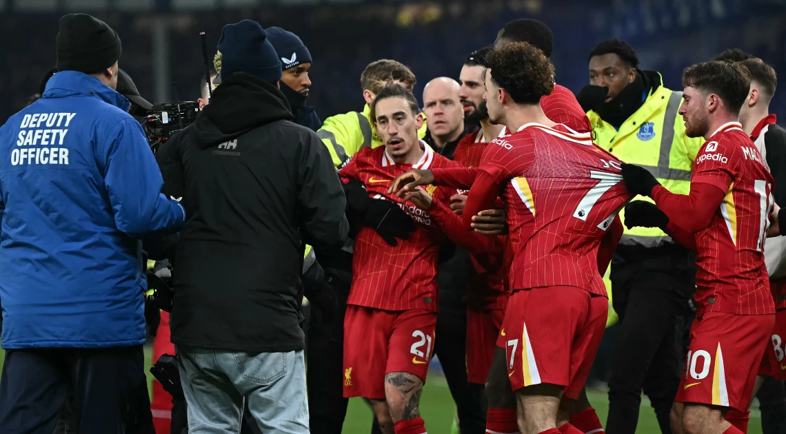 Liverpool held by Everton, four red cards in fiery last Goodison Park derby