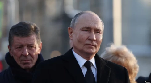 Putin: Russia needs to build trust with US to end war in Ukraine 