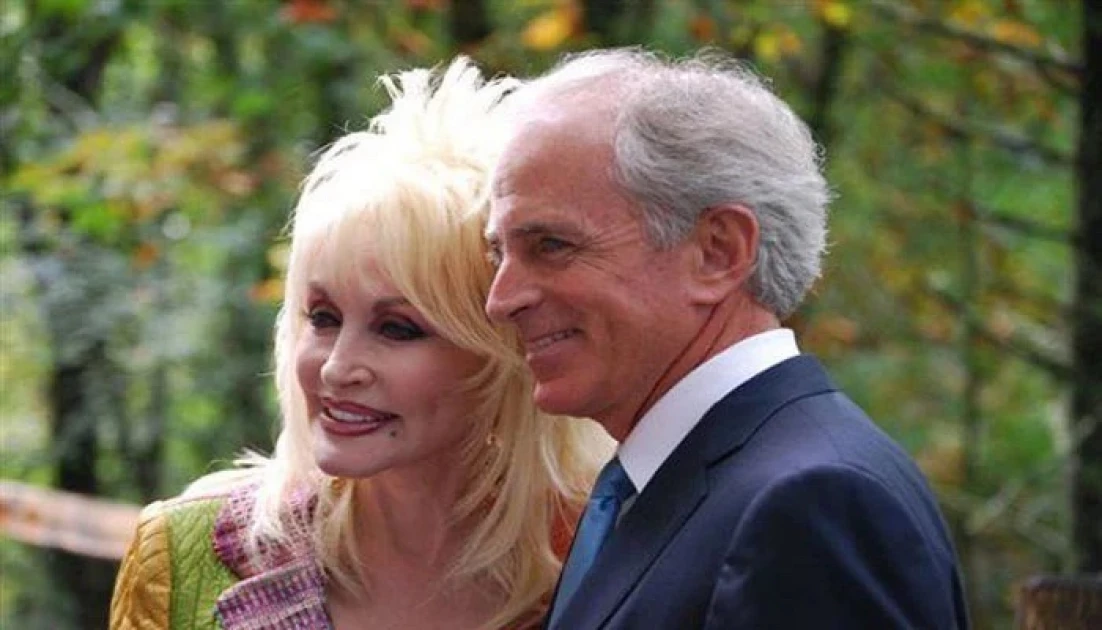 Dolly parton s longtime husband dies aged 82