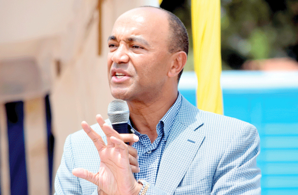 'Uhuru has a right to manage his succession,' Peter Kenneth says