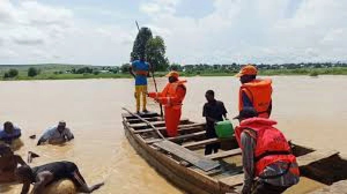 29 dead as boat sinks in north-central Nigeria: rescuers 29 dead as boat sinks in north-central Nigeria: rescuers