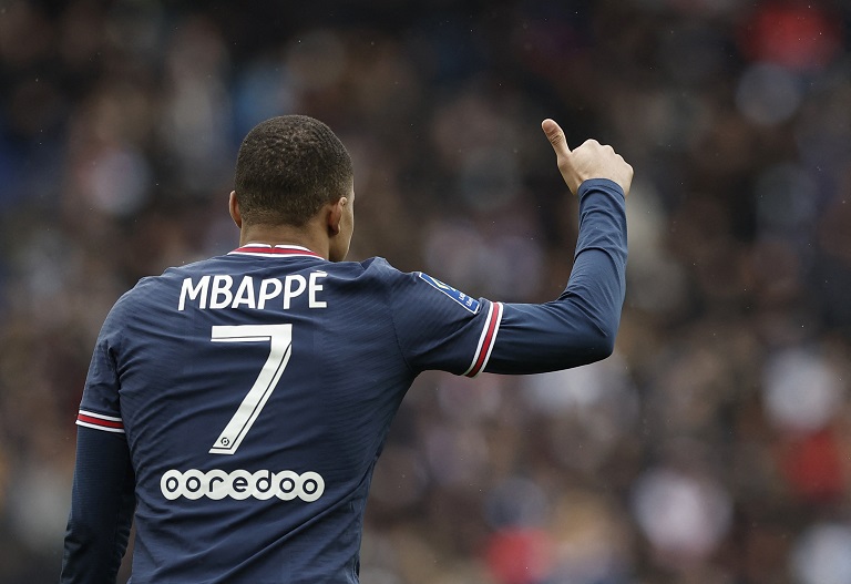 Mbappe to stay at PSG - L'Equipe