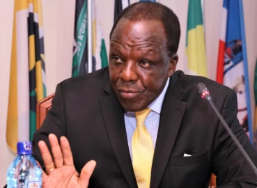 Oparanya speaks on viral pictures with ‘a loved one’, says they are genuine