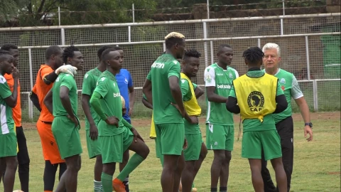 Spier grooming "youthful" Gor squad for next season
