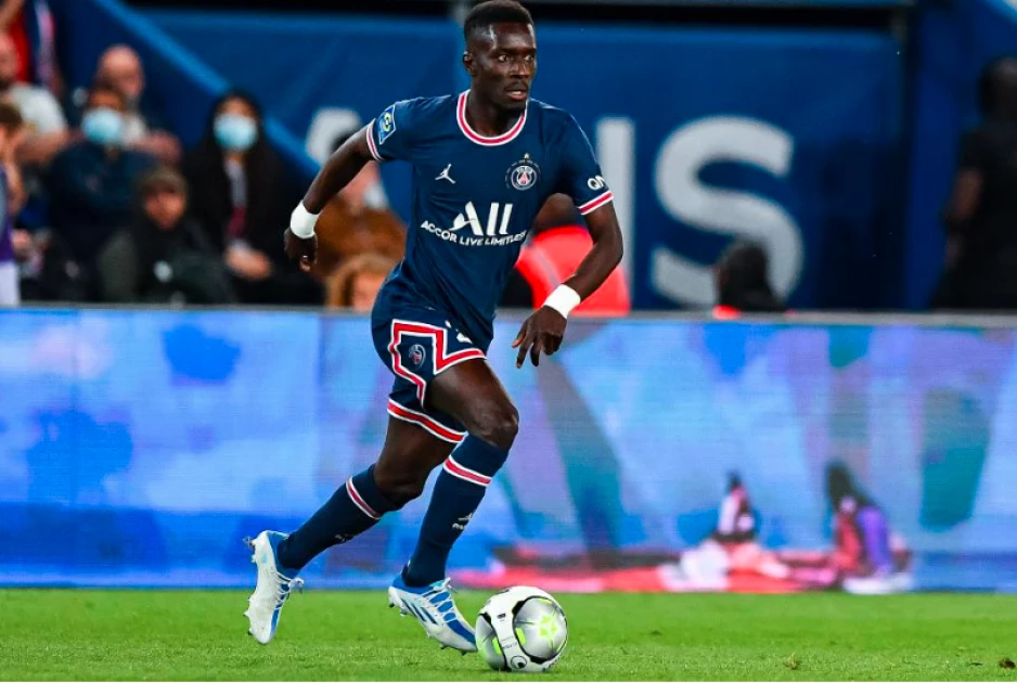 Senegal President shows support for PSG player Idrissa Gueye following homophobia row