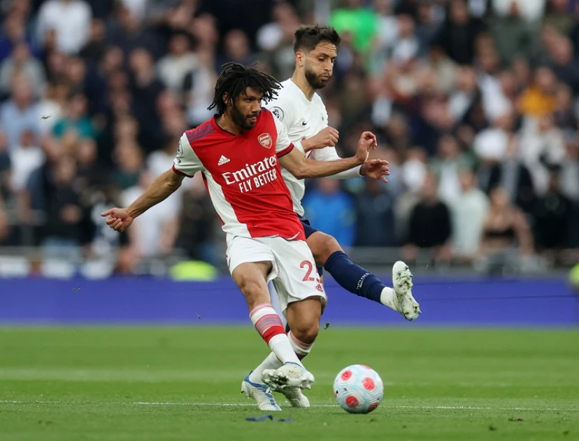 Arsenal's Mohamed Elneny signs new contract