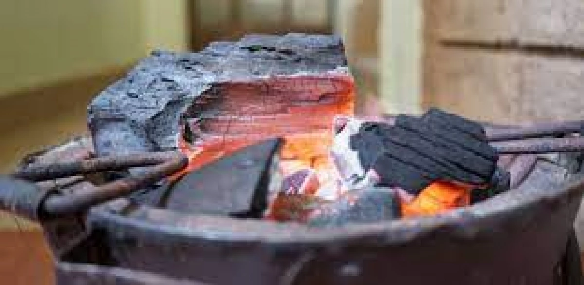 Don’t rely on charcoal jikos to keep warm this cold season, Kenyans warned