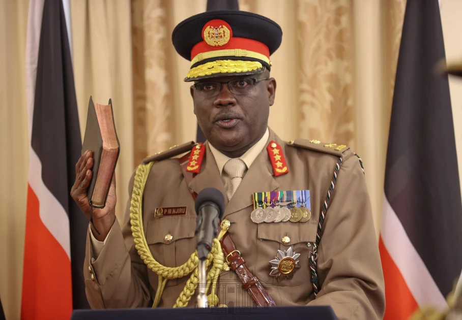 President Kenyatta's former ADC Lt. General Peter Mbogo sworn-in as Kenya Army commander