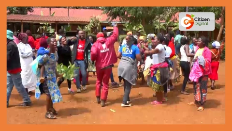 Angry parents storm school in Kirinyaga, want headteacher fired over extra tuition fees