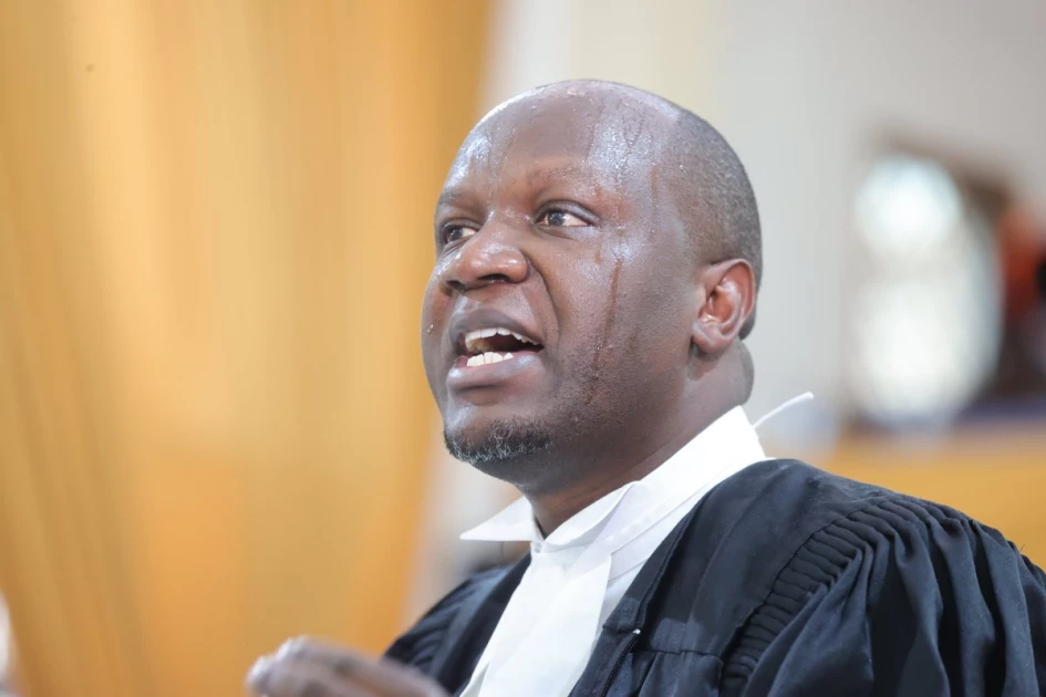 Supreme Court: Lawyer Willis Otieno wants criminal sanctions against Chebukati