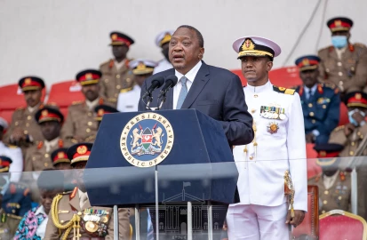 President Kenyatta thanks Kenyans for supporting his gov't as KDF bids him farewell
