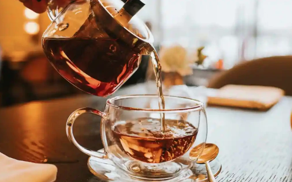 Drinking at least 4 cups of certain teas may reduce type 2 diabetes risk, research finds