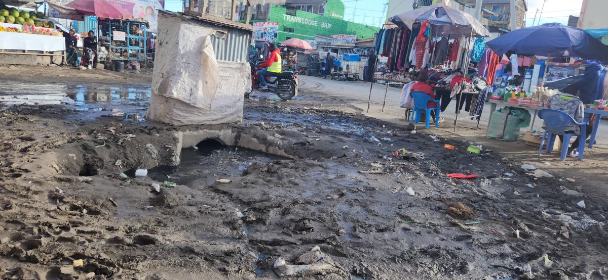 Locals in Mlolongo, Machakos county decry poor drainage, uncollected garbage