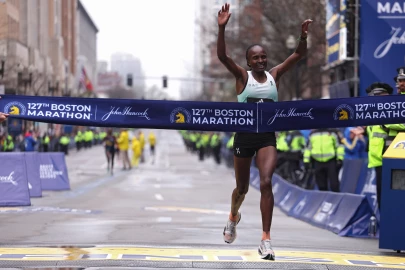 Defending champions Obiri and Chebet take on strong opposition in Boston