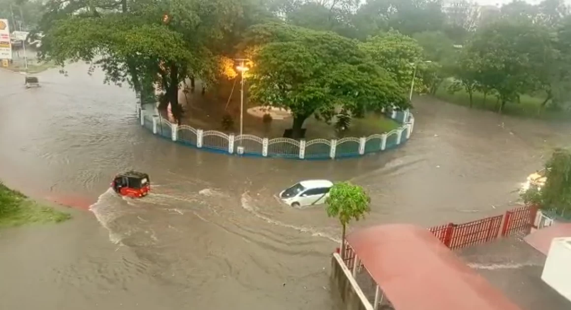 PHOTOS: Rains wreak havoc in Mombasa town, residents decry poor drainage 