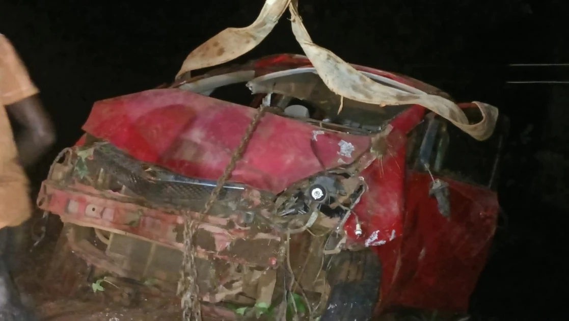 One person killed, 11 injured in two accidents on Sagana-Karatina road