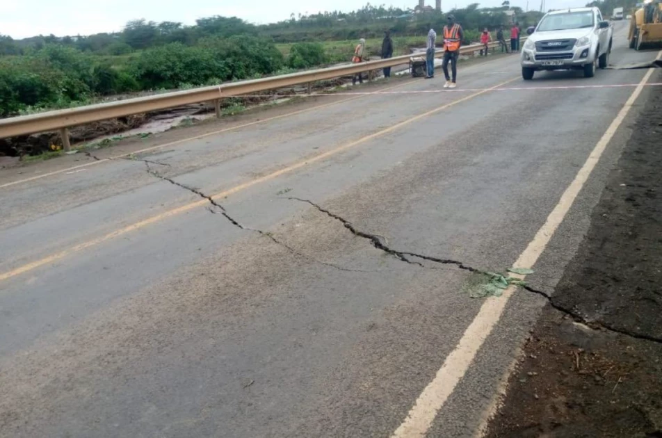 Mai Mahiu-Narok highway temporarily closed after severe cracks cut across the road