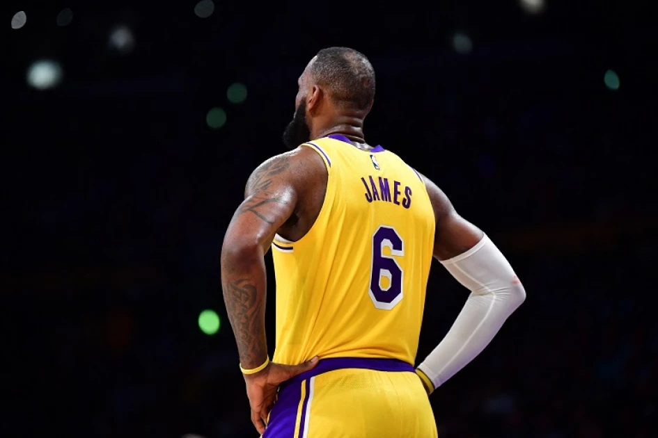 LeBron's Lakers take on Pelicans as NBA play-in tips off