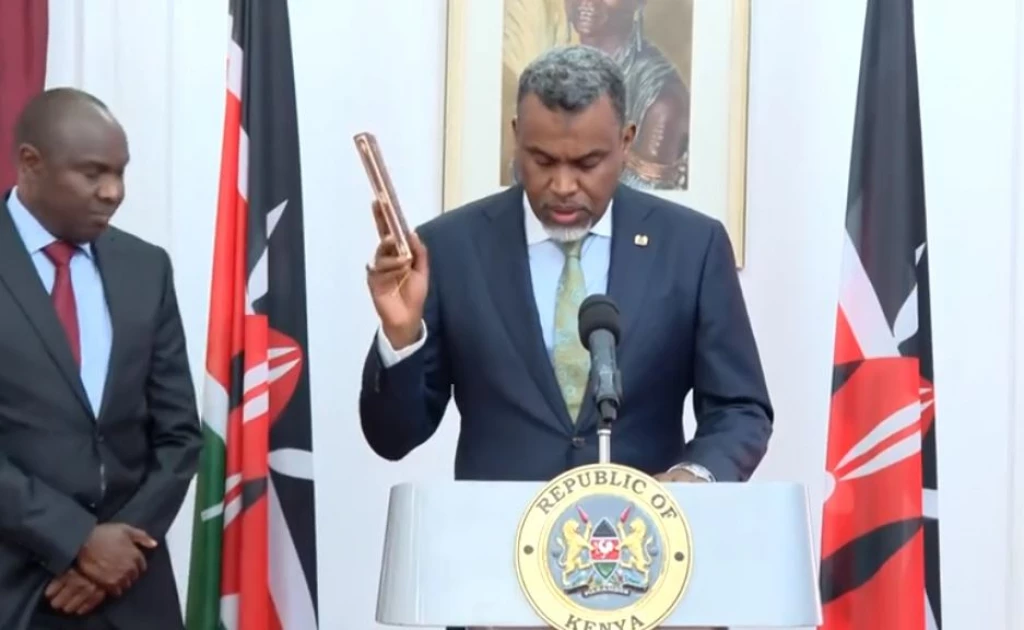 Noordin Haji sworn in as NIS Director General