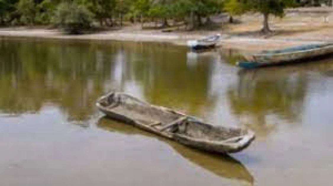 Seven girls drown on way to school in ICoast canoe tragedy