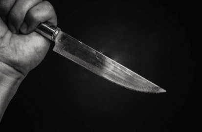 Kenyan man stabs 8 people in India