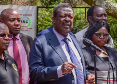 Musalia Mudavadi urges President Kenyatta to lift the curfew