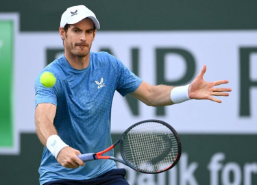 Murray wins five-set thriller on Australian Open return
